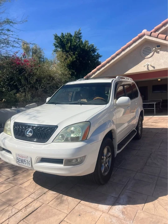 2003 Lexus GX 1st Gen - Image 2 of 10