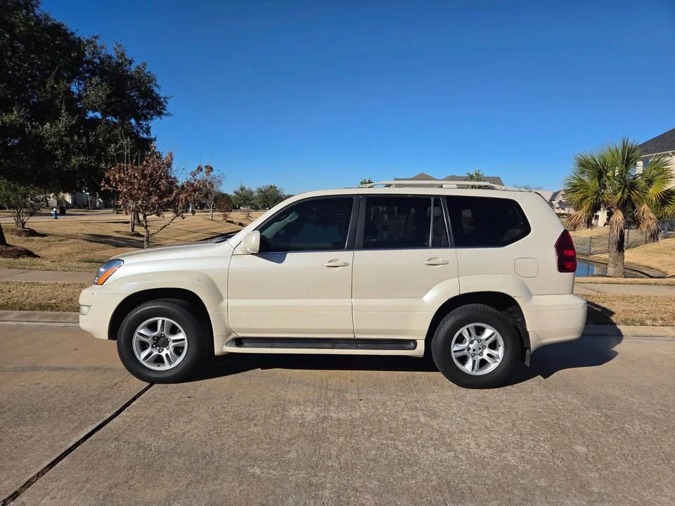 2003 Lexus GX 1st Gen - Image 8 of 20