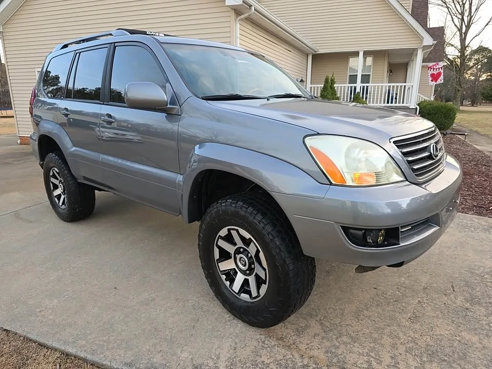 2003 Lexus GX 1st Gen - Image 6 of 20