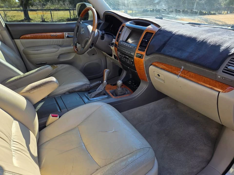 2003 Lexus GX 1st Gen - Image 13 of 20