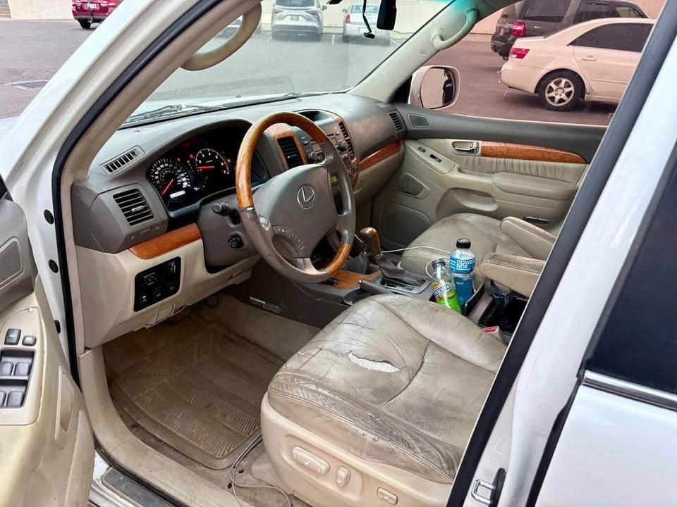 2003 Lexus GX 1st Gen - Image 4 of 11