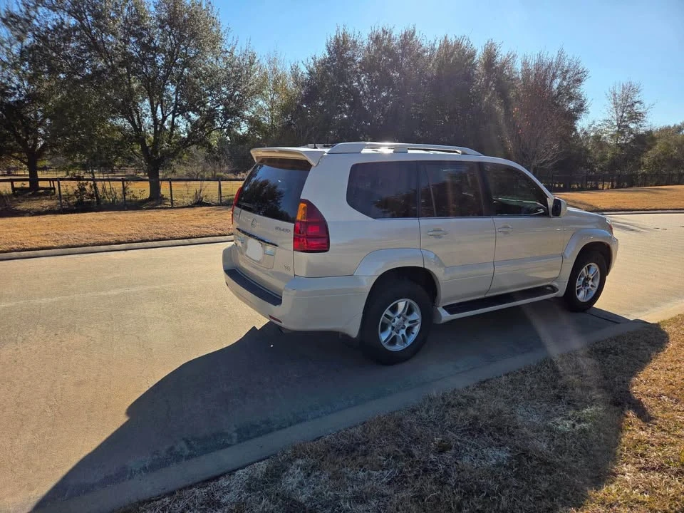 2003 Lexus GX 1st Gen - Image 6 of 20