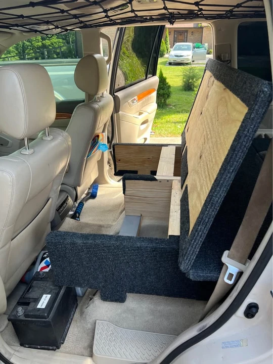 2003 Lexus GX 1st Gen - Image 7 of 12