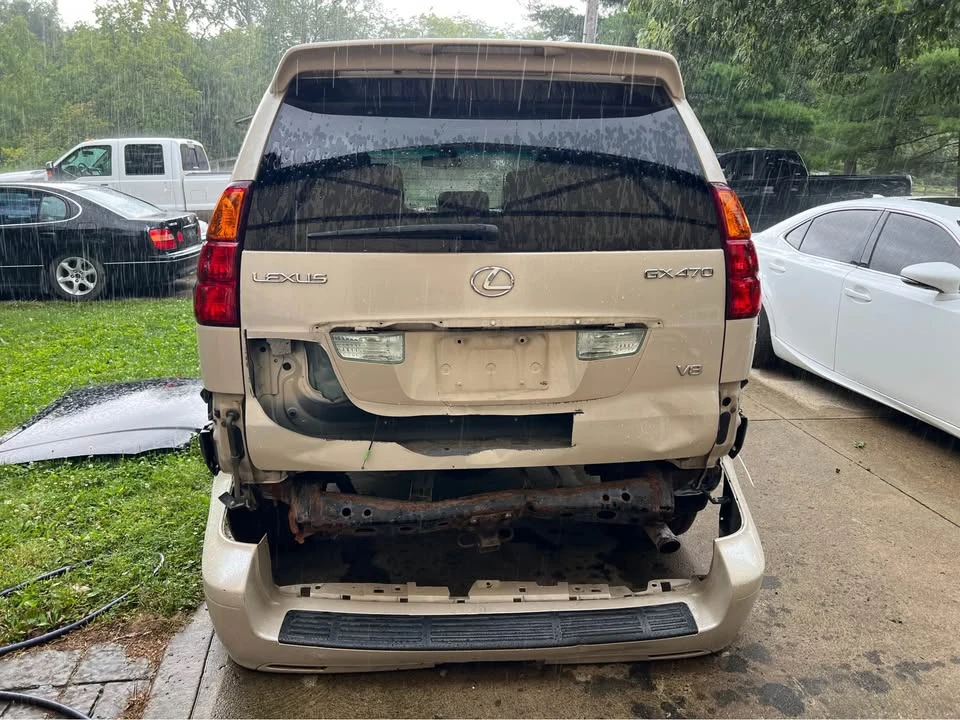 2003 Lexus GX 1st Gen - Image 11 of 12