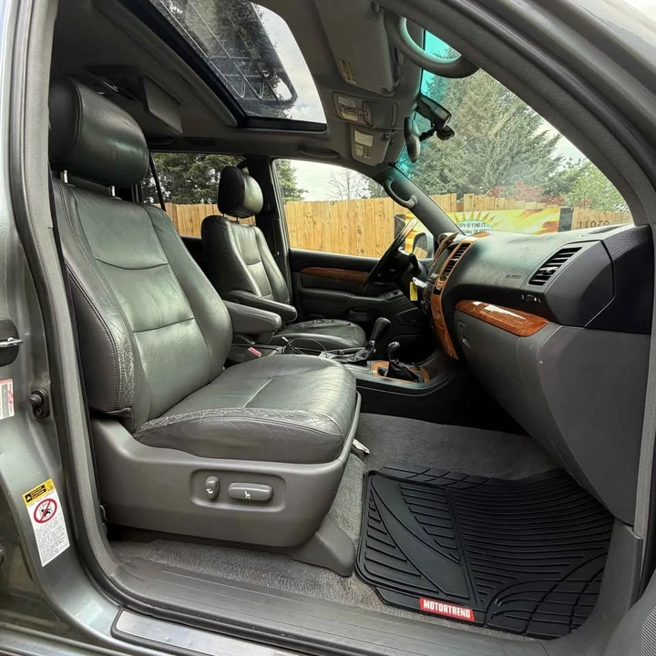 2003 Lexus GX 1st Gen - Image 16 of 20