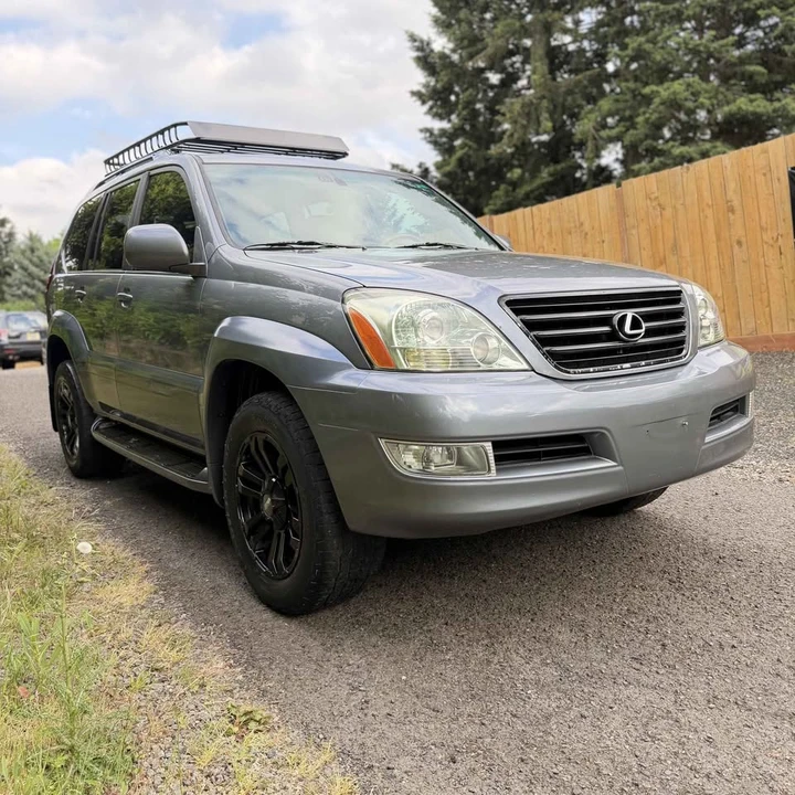 2003 Lexus GX 1st Gen - Image 2 of 20