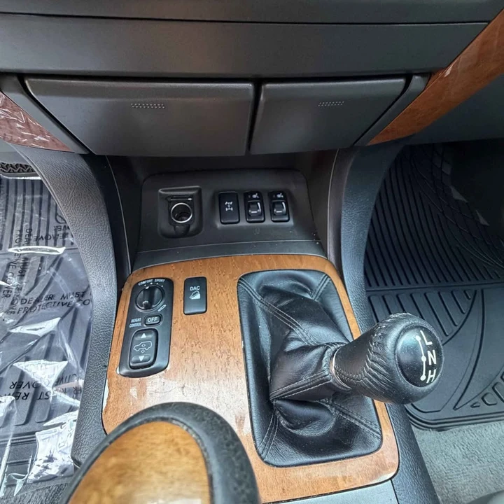 2003 Lexus GX 1st Gen - Image 10 of 20