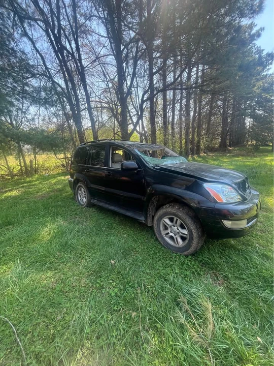 2003 Lexus GX 1st Gen - Image 4 of 5