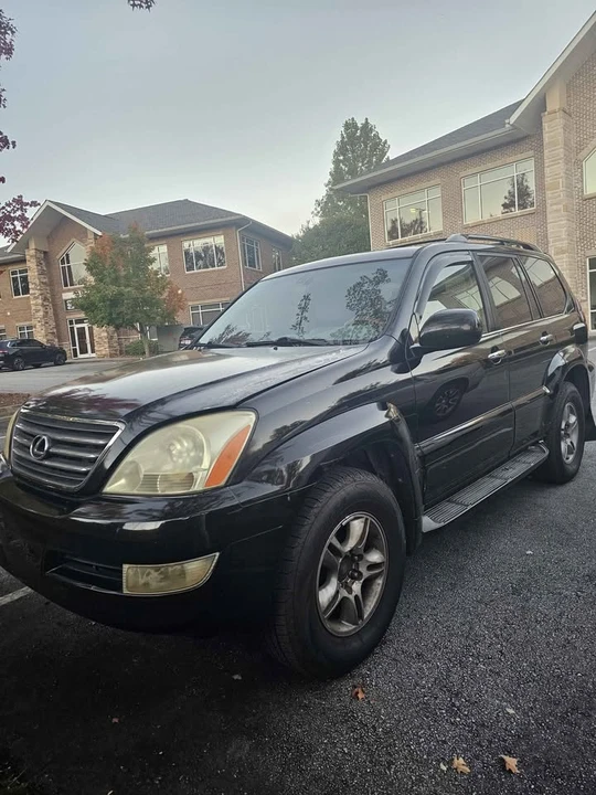 2003 Lexus GX 1st Gen - Image 2 of 7