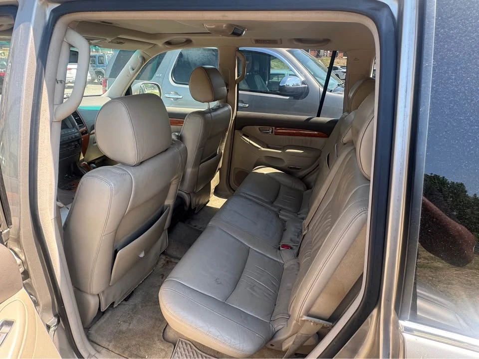 2003 Lexus GX 1st Gen - Image 8 of 11