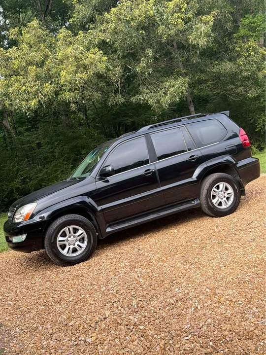 2003 Lexus GX 1st Gen - Image 3 of 6