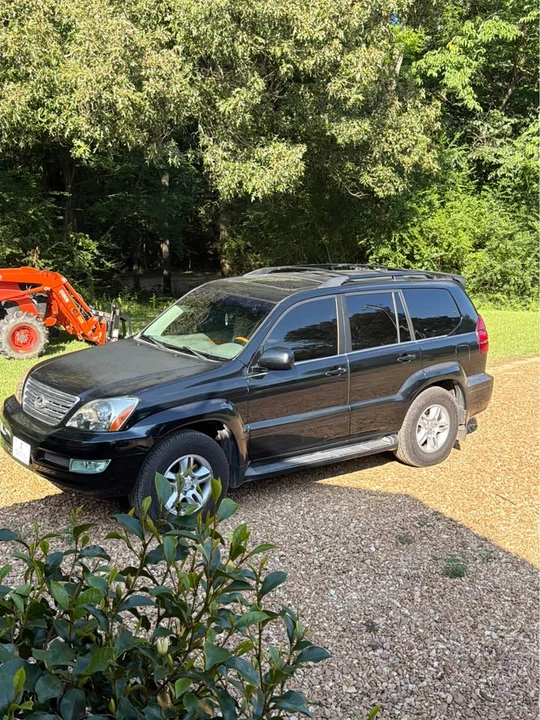 2003 Lexus GX 1st Gen - Image 2 of 6