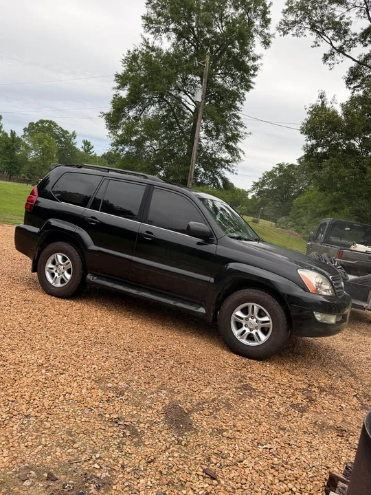 2003 Lexus GX 1st Gen - Image 4 of 6