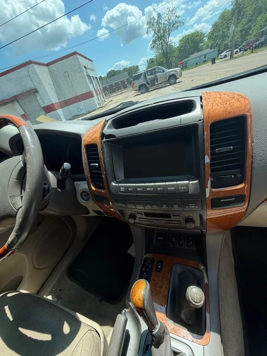 2003 Lexus GX 1st Gen - Image 6 of 6