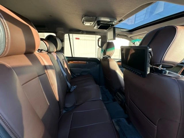 2003 Lexus GX 1st Gen - Image 18 of 21