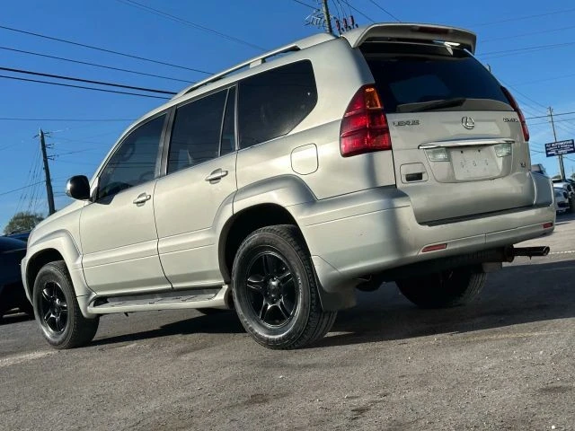 2003 Lexus GX 1st Gen - Image 3 of 21