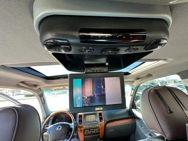 2003 Lexus GX 1st Gen - Image 10 of 21