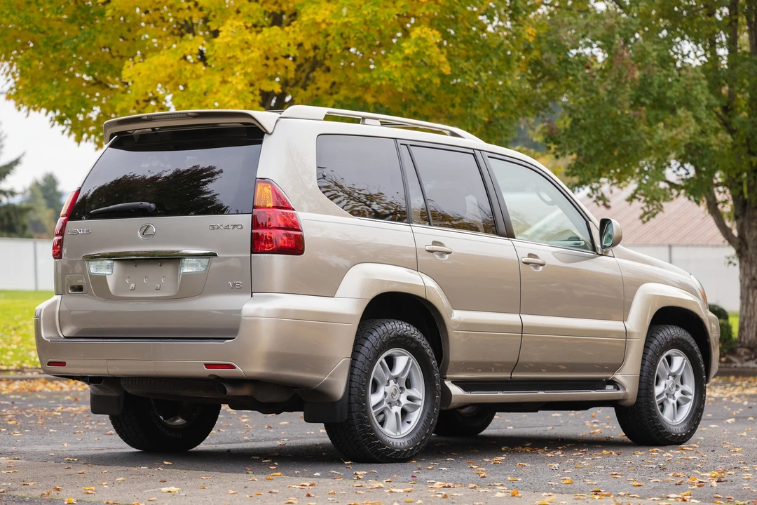 2003 Lexus GX 1st Gen - Image 9 of 12