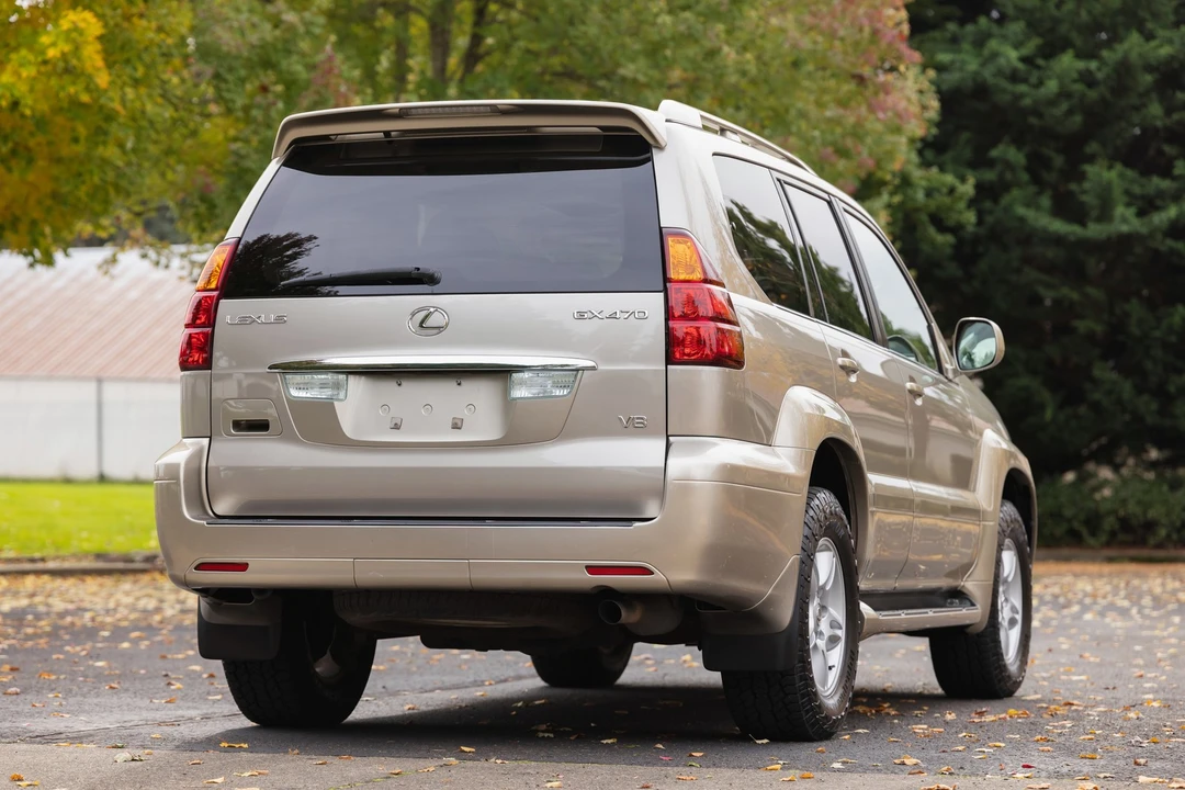 2003 Lexus GX 1st Gen - Image 8 of 12
