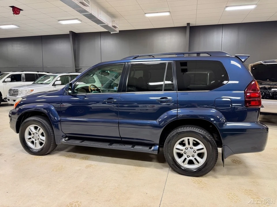 2003 Lexus GX 1st Gen - Image 10 of 12