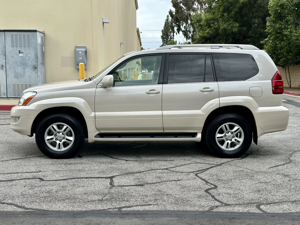 2003 Lexus GX 1st Gen - Image 5 of 31
