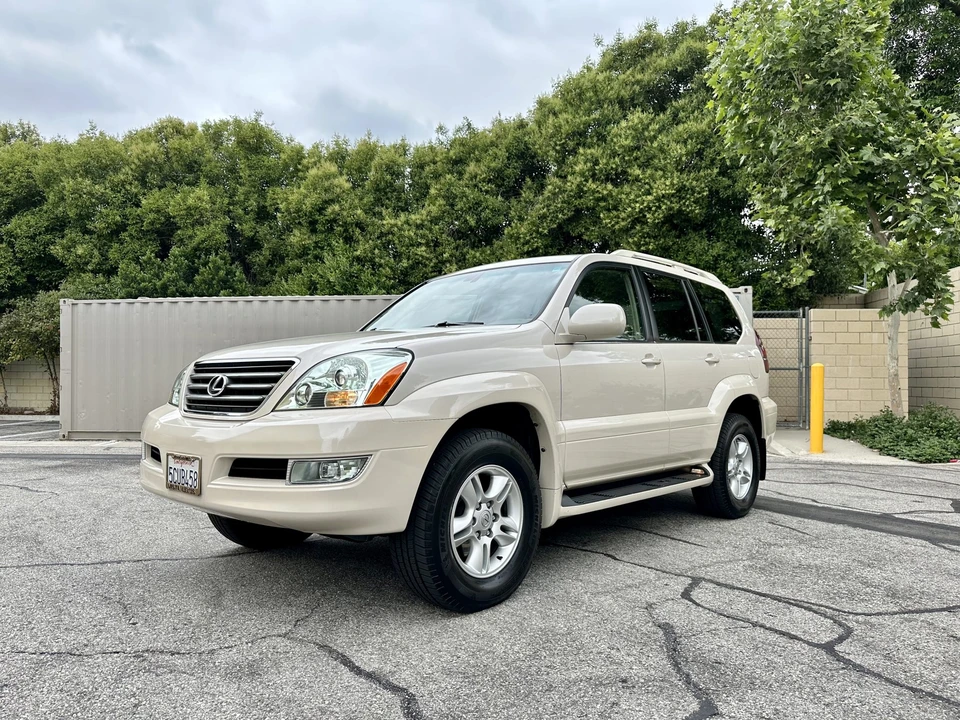 2003 Lexus GX 1st Gen - Image 3 of 31