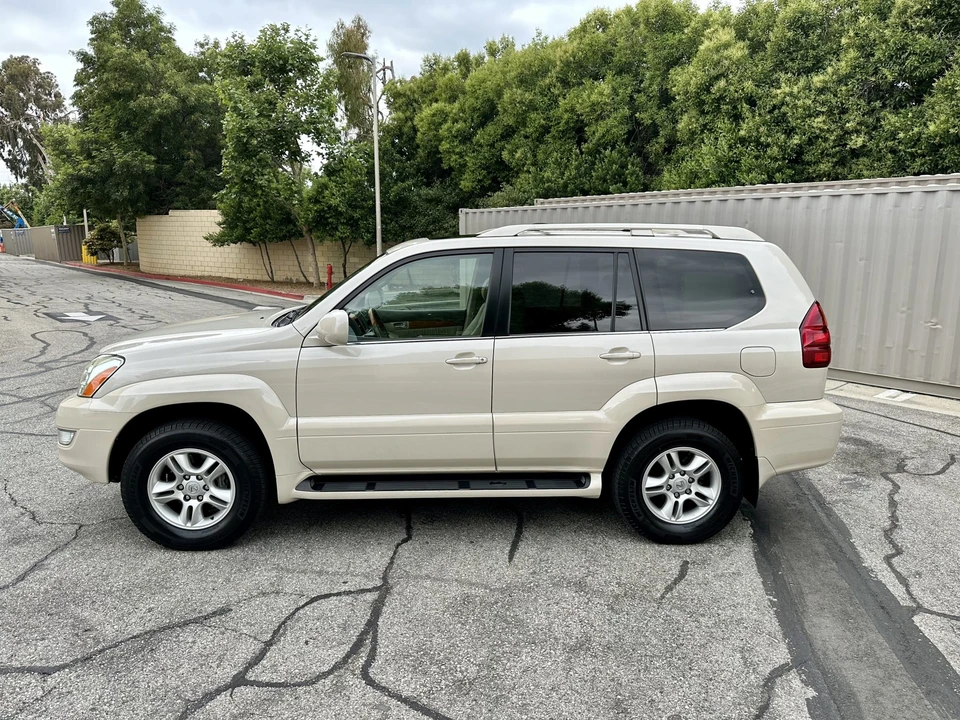 2003 Lexus GX 1st Gen - Image 6 of 31