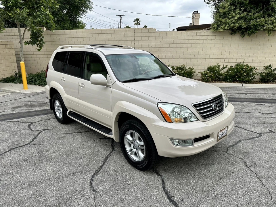 2003 Lexus GX 1st Gen - Image 21 of 31