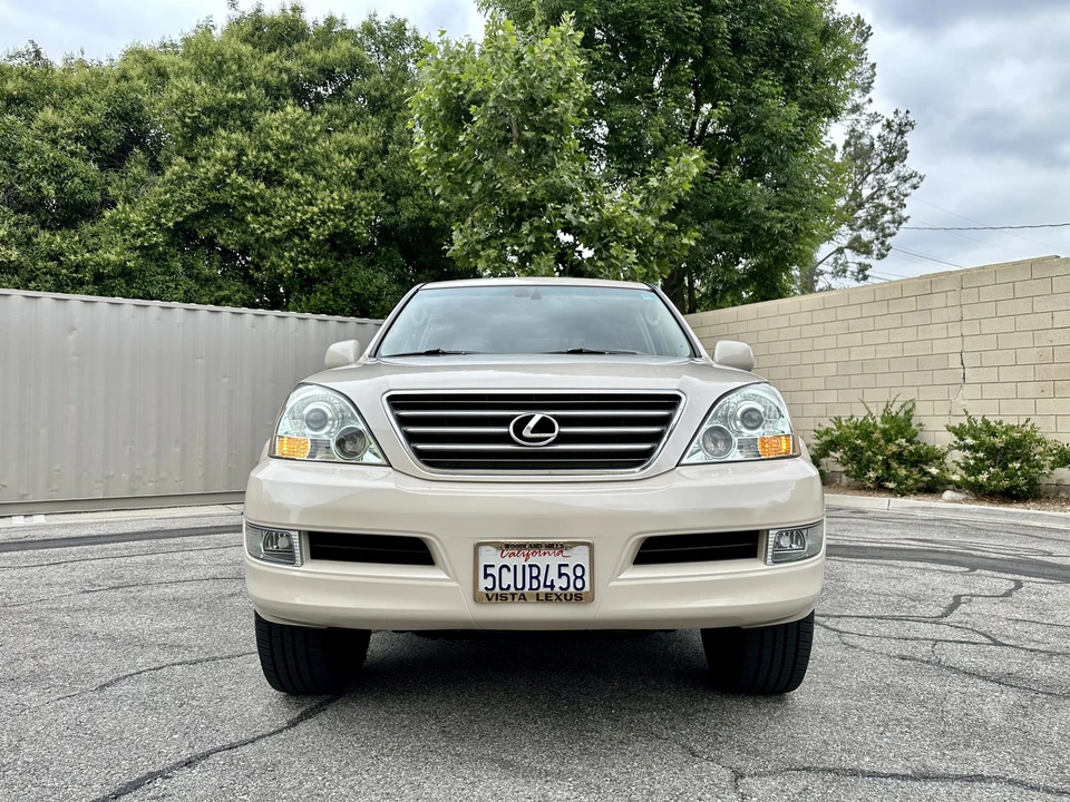 2003 Lexus GX 1st Gen - Image 25 of 31