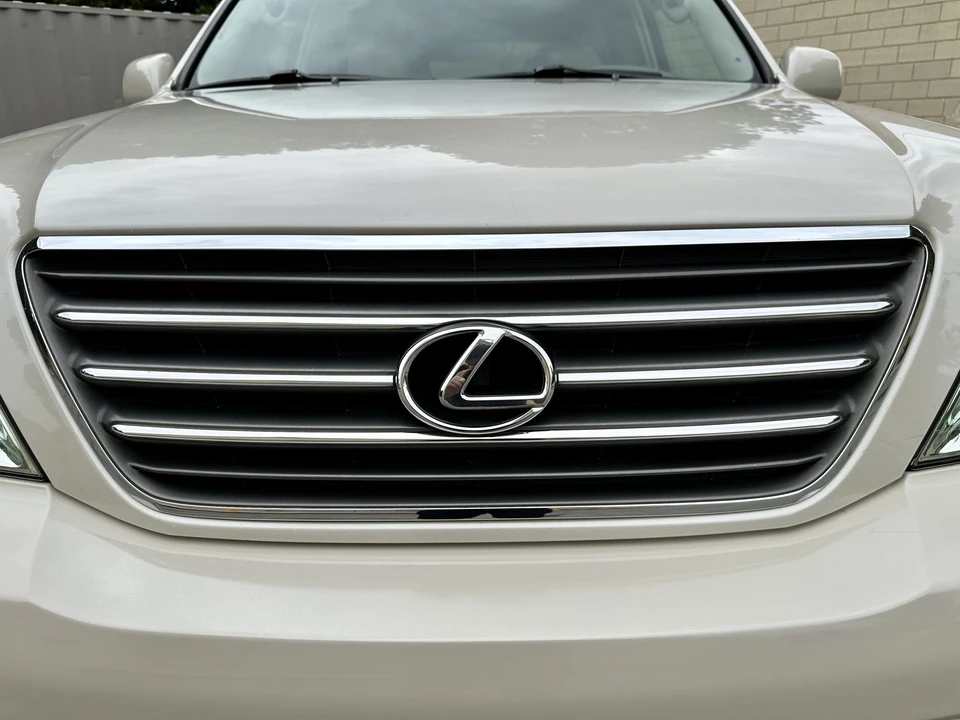 2003 Lexus GX 1st Gen - Image 29 of 31