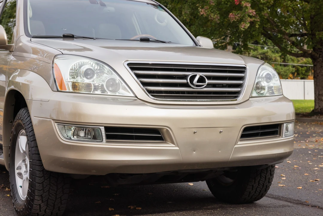 2003 Lexus GX 1st Gen - Image 18 of 31