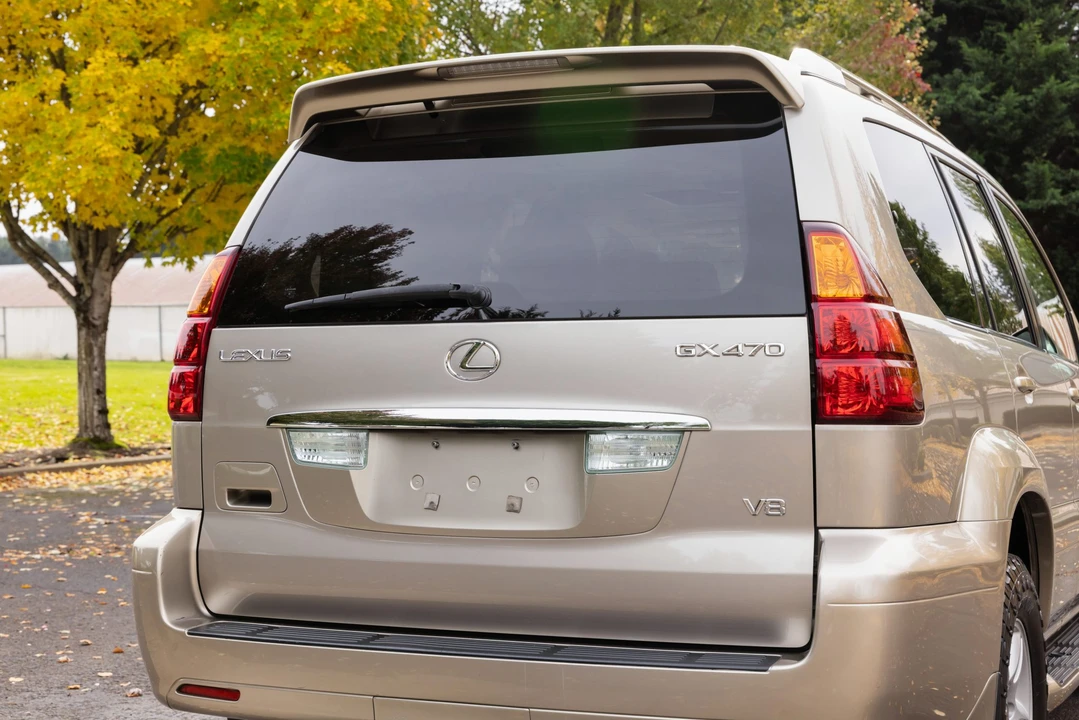 2003 Lexus GX 1st Gen - Image 25 of 31