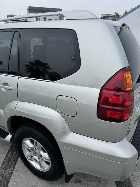 2003 Lexus GX 1st Gen - Image 21 of 31