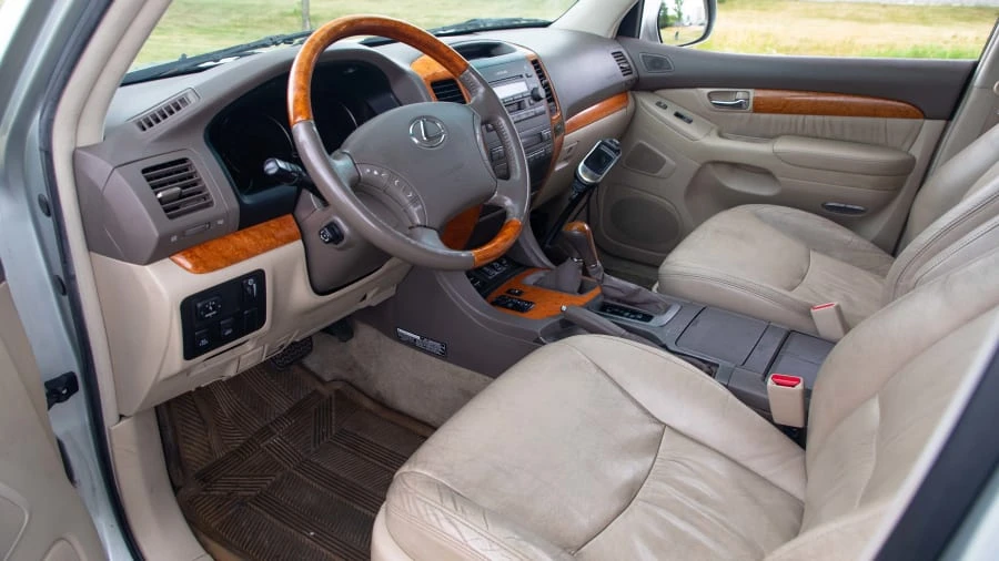 2003 Lexus GX 1st Gen - Image 4 of 13