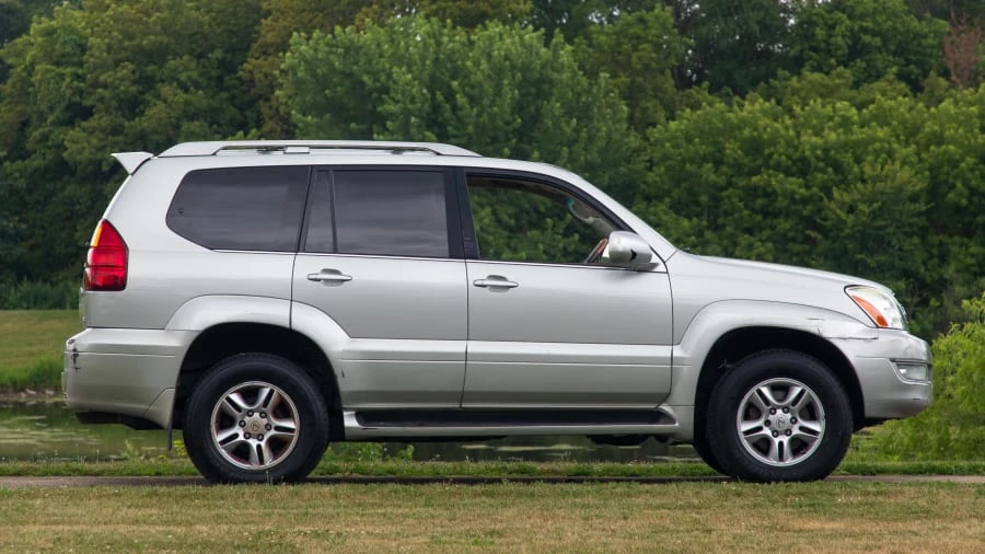 2003 Lexus GX 1st Gen - Image 8 of 13