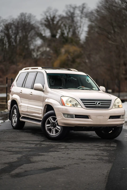 2003 Lexus GX 1st Gen - Image 6 of 31