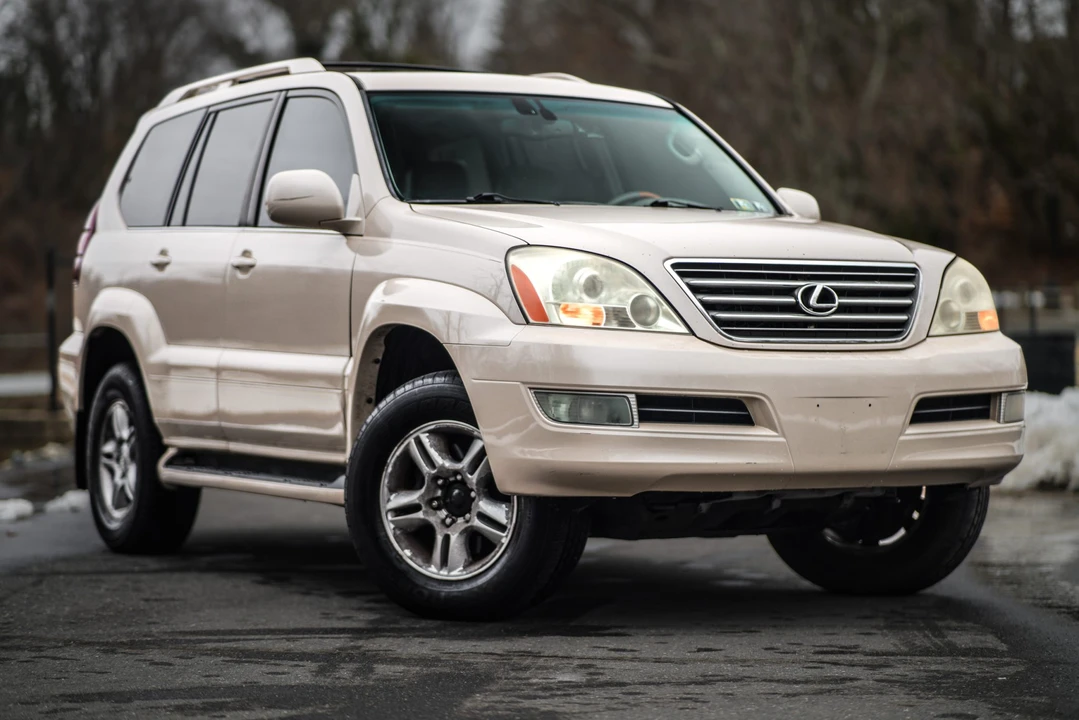 2003 Lexus GX 1st Gen - Image 9 of 31