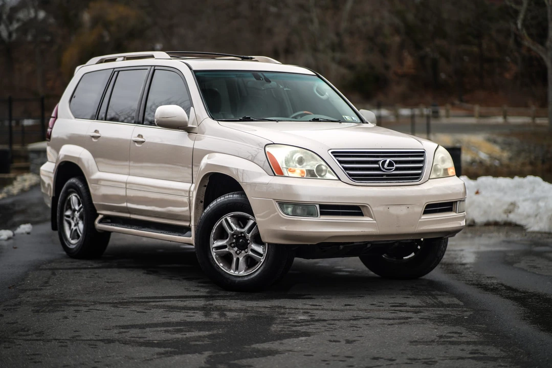 2003 Lexus GX 1st Gen - Image 10 of 31