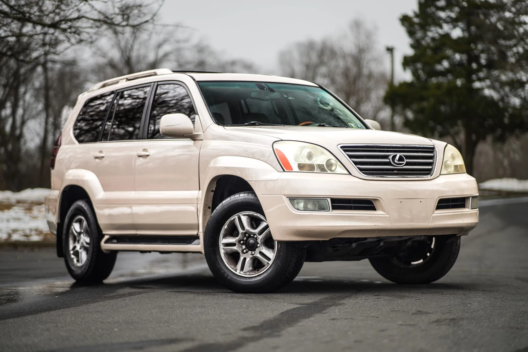 2003 Lexus GX 1st Gen - Image 17 of 31