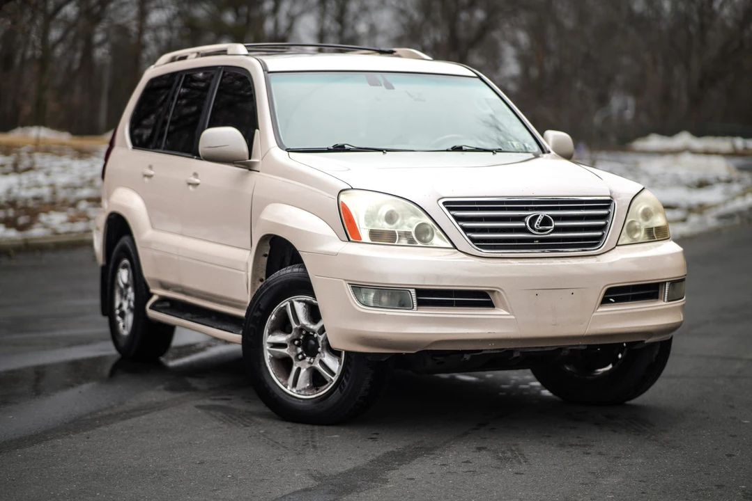 2003 Lexus GX 1st Gen - Image 4 of 31