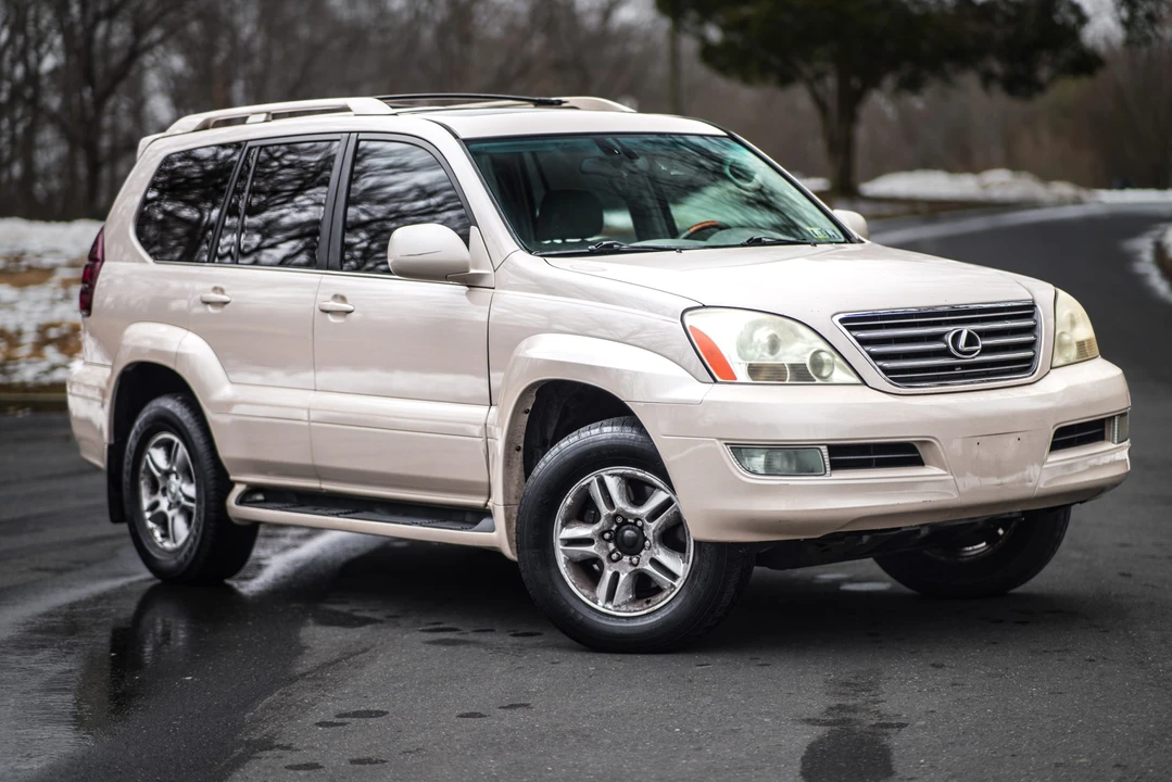 2003 Lexus GX 1st Gen - Image 20 of 31