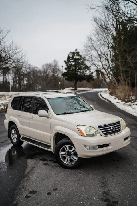 2003 Lexus GX 1st Gen - Image 15 of 31