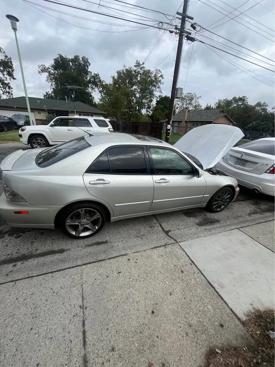 2003 Lexus IS 1st Gen - Image 4 of 6