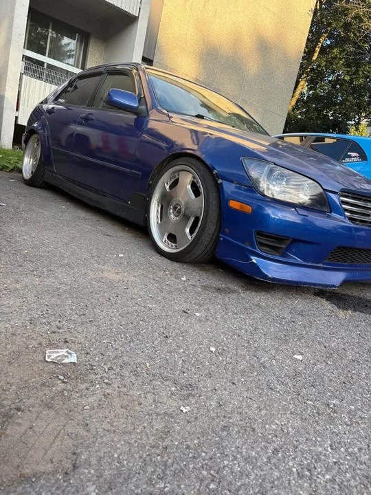 2003 Lexus IS 1st Gen - Image 10 of 13