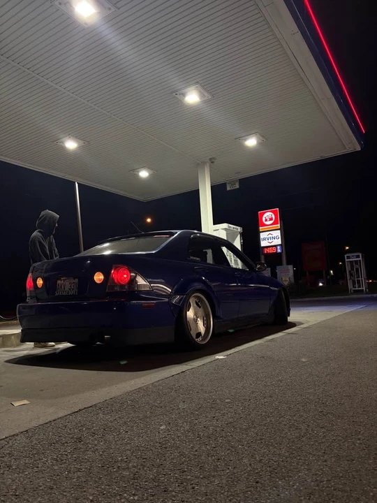 2003 Lexus IS 1st Gen - Image 11 of 13
