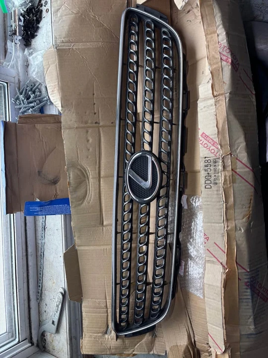 2003 Lexus IS 1st Gen - Image 3 of 5