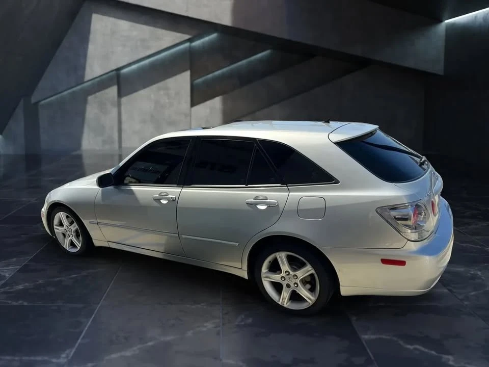 2003 Lexus IS 1st Gen - Image 3 of 18