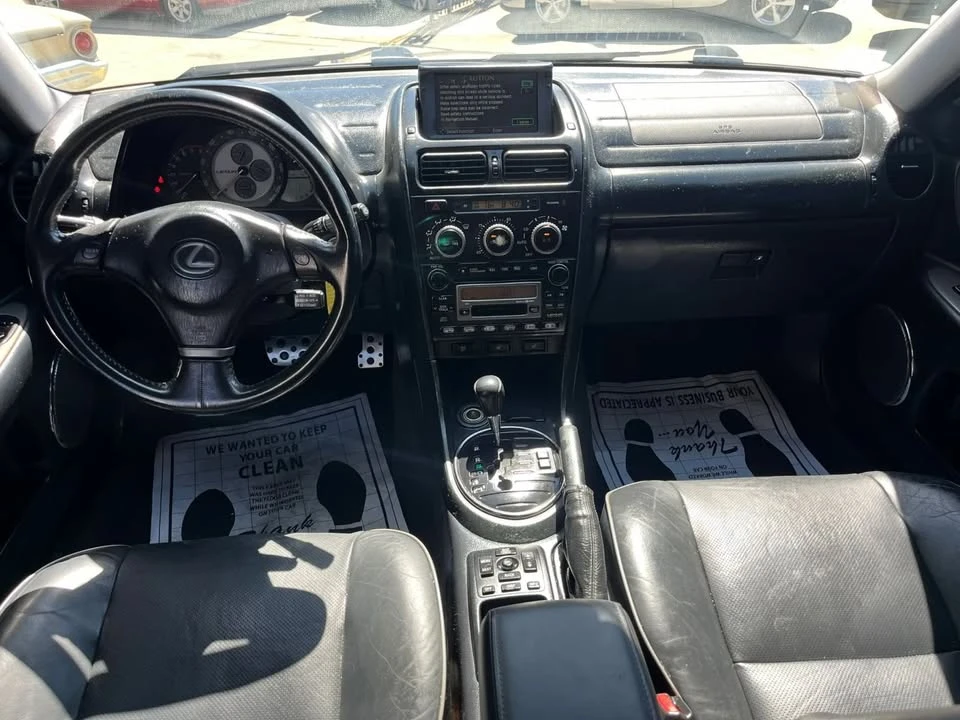 2003 Lexus IS 1st Gen - Image 12 of 18