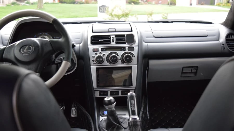 2003 Lexus IS 1st Gen - Image 3 of 31