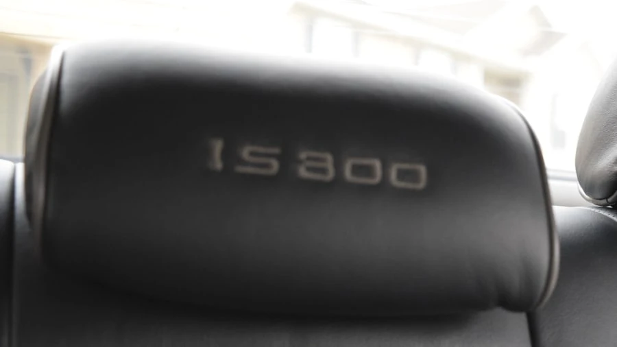 2003 Lexus IS 1st Gen - Image 12 of 31